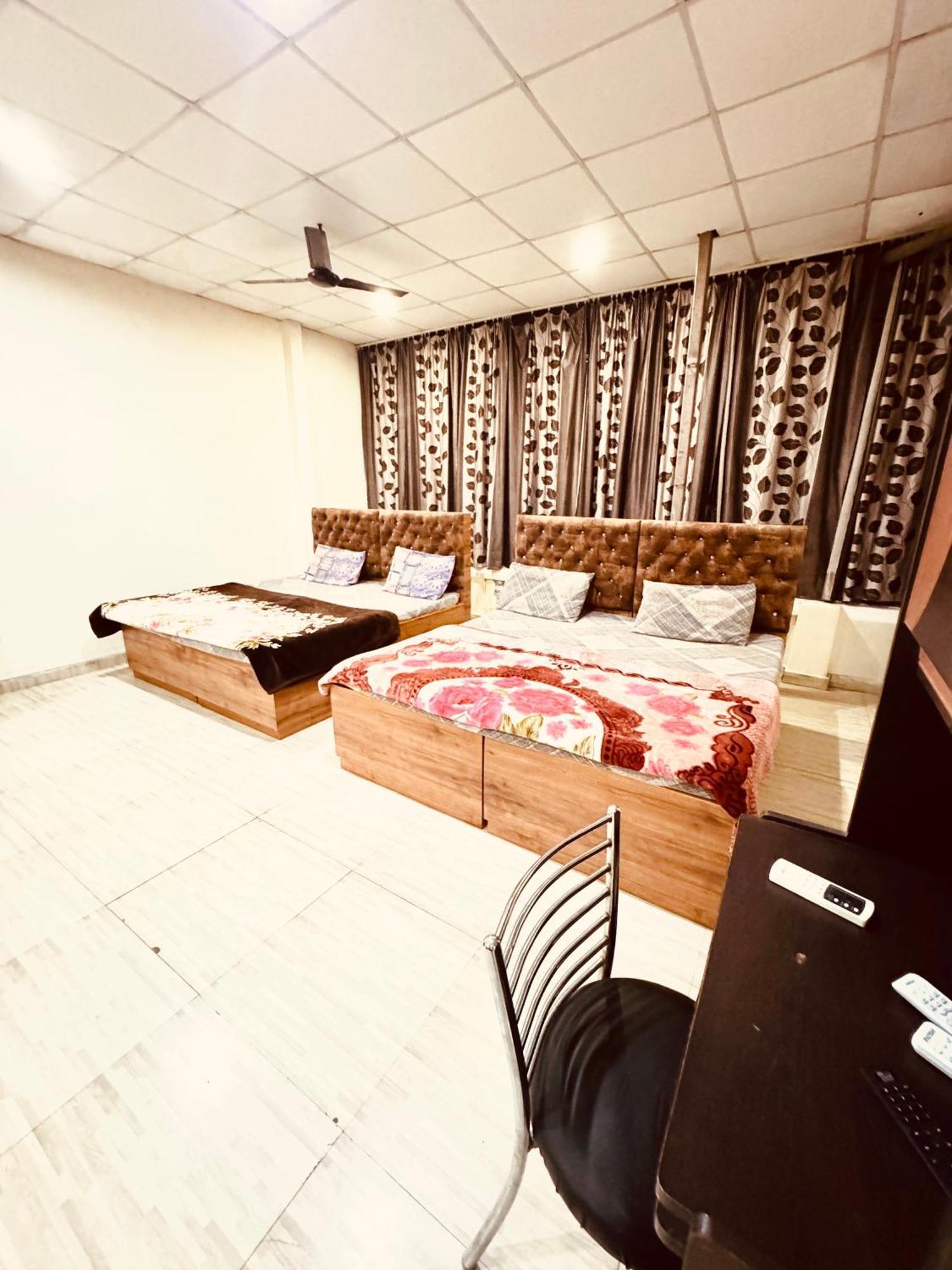 Qube House Bnb Rishīkesh Exterior foto
