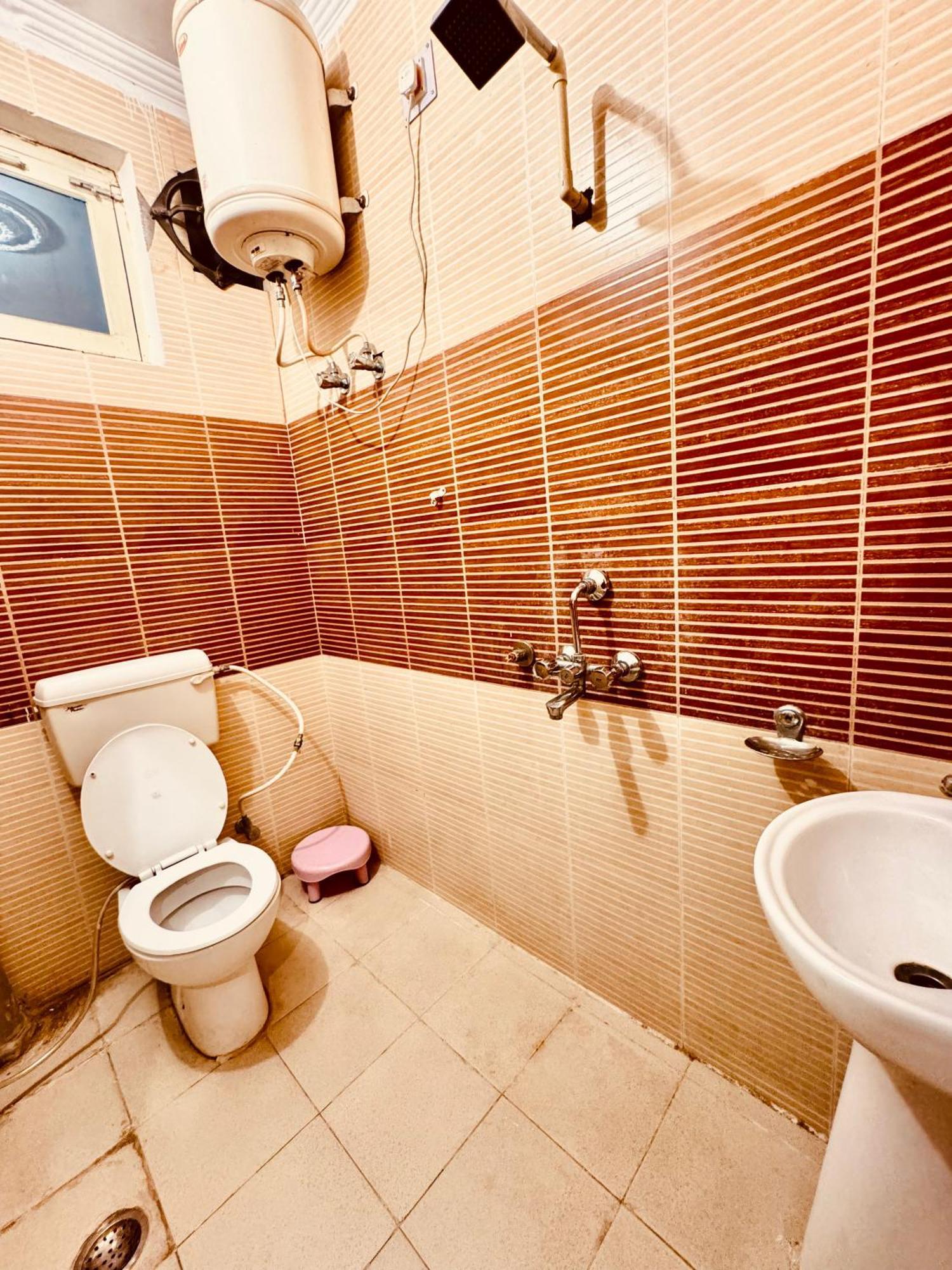 Qube House Bnb Rishīkesh Exterior foto